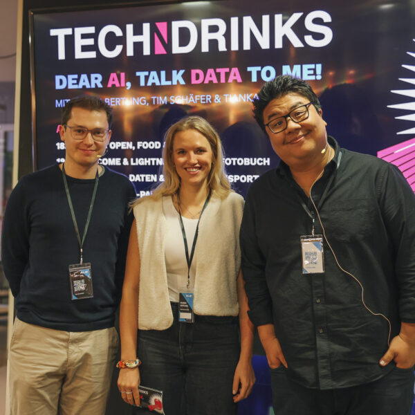 DEAR AI, TALK DATA TO ME